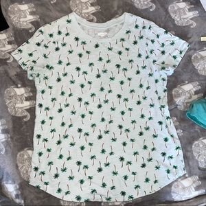 Old Navy Palm Tree Shirt 🌴